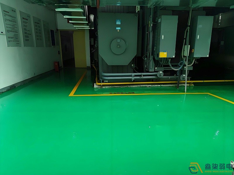機(jī)房建設(shè)選用環(huán)氧防靜電地坪的好處？